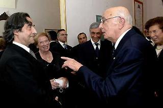 Il Presidente Giorgio Napolitano con la moglie Clio si intrattiene con il Maestro Muti, al termine del concerto