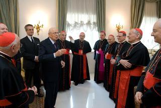 Il Presidente Giorgio Napolitano durante l'incontro con i Cardinali italiani di nuova nomina