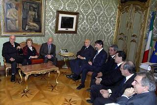 Il Presidente Giorgio Napolitano poco prima della cerimonia di commemorazione di Giovanni Amendola, si intrattiene con i familiari.