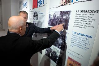 Il Presidente Giorgio Napolitano visita la mostra &quot;Paz e Pert&quot;, dedicata al Presidente Emerito della Repubblica Sandro Pertini