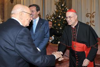 Il Presidente Giorgio Napolitano con S. Em. Cardinale Tarcisio Bertone, Segretario di Stato Vaticano, in occasione del Concerto di Natale a Palazzo Madama