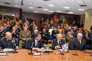 Il Presidente Giorgio Napolitano rivolge gli auguri ai contingenti militari italiani impegnati nelle missioni internazionali
