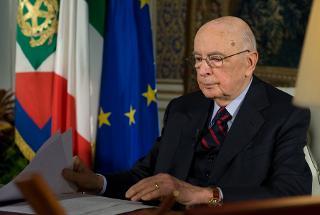 Il Presidente Giorgio Napolitano poco prima di rivolgere il tradizionale saluto di fine anno