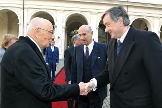 Il Presidente Giorgio Napolitano accoglie al Quirinale il Signor Danilo Türk, Presidente della Repubblica Slovena, in visita di Stato in Italia