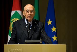 Il Presidente Giorgio Napolitano nel corso del suo intervento in occasione della cerimonia di commemorazione di Tommaso Padoa Schioppa