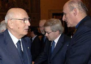 Il Presidente Giorgio Napolitano, nella foto con don Giuseppe Dossetti e Pierluigi Castagnetti, in occasione della Giornata di studio su "Giuseppe Dossetti all'Assemblea Costituente e nella politica Italiana"