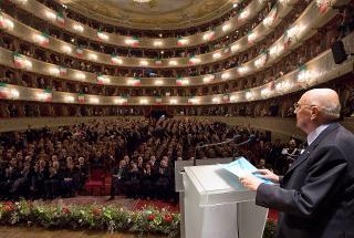 Il Presidente Giorgio Napolitano rivolge il suo indirizzo di saluto in occasione dell'incontro con le Autorità ed i Sindaci della Provincia di Bergamo, per le Celebrazioni dei 150 anni dell'Unità d'Italia