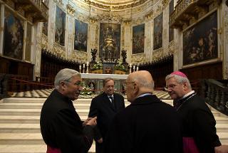 Il Presidente Giorgio Napolitano accompagnato dal Vescovo Mons. Francesco Beschi e dal Sindaco di Bergamo, Franco Tentorio, visita il Duomo di Bergamo Alta