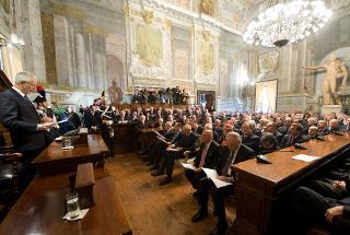 Il Presidente Giorgio Napolitano nel corso della relazione del Presidente del Consiglio di Stato Pasquale De Lise, in occasione della cerimonia inaugurale dell'Anno Giudiziario del Consiglio di Stato