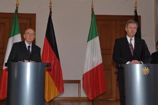 Il Presidente Napolitano e il Pressidente Wulff durante la conferenza stampa