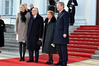 Il Presidente Giorgio Napolitano con il Presidente della Repubblica Federale di Germania Christian Wulff , e le rispettive consorti