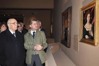 Il Presidente Giorgio Napolitano durante la visita alla Mostra su Lorenzo Lotto allestita alle Scuderie del Quirinale