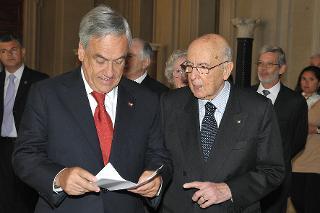 Il Presidente Giorgio Napolitano con il Signor Sebastian Pinera, Presidente della Repubblica del Cile, poco prima delle dichiarazioni alla stampa