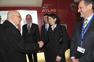 Il Presidente Giorgio Napolitano con i Direttori ed i Capi Dipartimento in occasione della visita al CERN