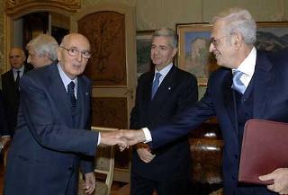 Il Presidente Giorgio Napolitano con Antonio Martone, Presidente della Commissione di garanzia dell'attuazione della legge sullo sciopero nei servizi pubblici essenziali