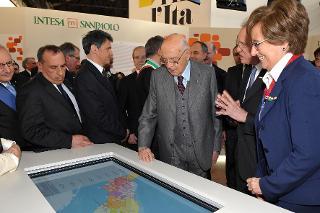 Il Presidente Giorgio Napolitano all'inaugurazione e alla visita delle mostre nell'ambito di &quot;Esperienze Italia 150°&quot;, alle Officine Grandi Riparazioni