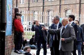 Il Presidente della Repubblica Giorgio Napolitano al Sermig in occasione della cerimonia di consegna del Premio&quot;Artigiano della Pace 2011&quot;