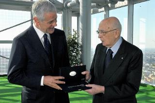 Il Presidente Giorgio Napolitano con il Presidente della Regione Lombardia, Roberto Formigoni, alla nuova sede della Regione