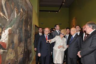 Il Presidente Giorgio Napolitano nel corso della visita alla mostra &quot;1861 -2011 l'Unità dell'arte italiana nella diversità delle Regioni&quot;, allestita al Complesso Monumentale del Vittoriano