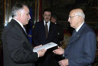 Il Presidente Giorgio Napolitano con il Signor Walter Balzan, nuovo Ambasciatore della Repubblica di Malta, in occasione della presentazione delle Lettere Credenziali
