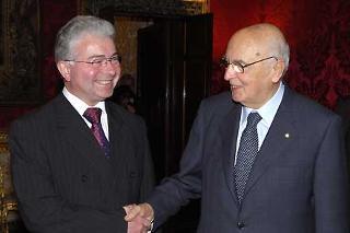 Il Presidente Giorgio Napolitano con il Signor Vladimir Zavazal, nuovo Ambasciatore della Repubblica Ceca, in occasione della presentazione delle Lettere Credenziali