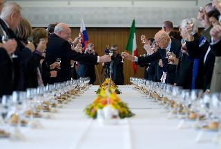 Il Presidente Giorgio Napolitano in occasione del brindisi con il Presidente della Repubblica Slovacca Ivan Gasparovic durante la colazione ufficiale