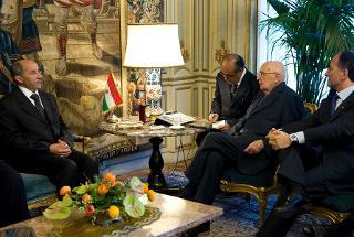 Il Presidente Giorgio Napolitano, con a fianco il Ministro degli Affari Esteri Franco Frattini, nel corso dei colloqui con Mustafa Abdul Jalil, Presidente del Consiglio Nazionale di Transizione libico