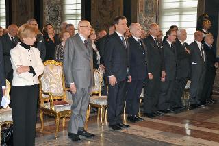 Il Presidente Giorgio Napolitano durante l'Inno Nazionale eseguito dal quartetto &quot;MADA'S&quot; in occasione della celebrazione della Festa del Lavoro