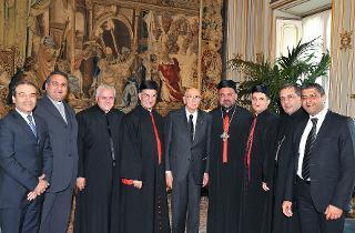 Il Presidente Giorgio Napolitano con Mons. Bechara Rai, nuovo Patriarca di Antiochia dei Maroniti ed una delegazione