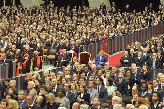 Il Presidente Giorgio Napolitano con la Signora Clio al concerto per il sesto anniversario di Pontificato di Sua Santità Benedetto XVI
