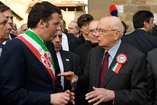 Il Presidente Giorgio Napolitano lascia la Basilica di Santa Croce, accompagnato dal il Sindaco di Firenze Matteo Renzi