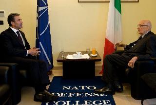 Il Presidente Giorgio Napolitano nel corso dei colloqui con il Segretario generale della NATO Anders Fogh Rasmussen