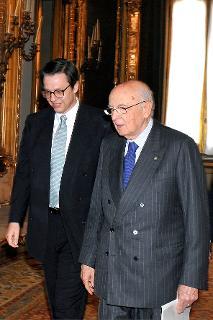 Il Presidente Giorgio Napolitano con Tobias Piller, Presidente del Consiglio direttivo dell'Associazione Stampa Estera in Italia