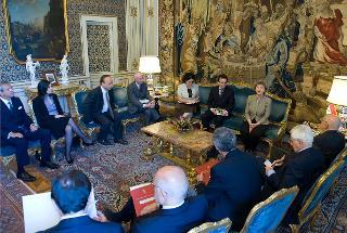 Il Presidente Giorgio Napolitano nel corso dell'incontro con una delegazione di Amnesty International - Sezione italiana, in occasione del cinquantesimo anniversario di fondazione dell'Associazione