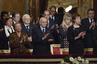 Il Presidente Giorgio Napolitano con la moglie Clio al Teatro alla Scala, in occasione del concerto per il 50° anniversario della morte di Arturo Toscanini, eseguito dalla Filarmonica della Scala