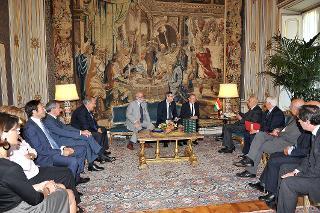 Il Presidente Giorgio Napolitano in occasione dell'incontro con una delegazione dell'Associazione Touring Club Italiano