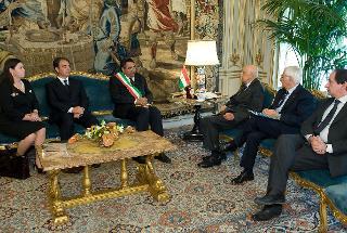 Il Presidente Giorgio Napolitano nel corso dell'incontro con una delegazione dell'Amministrazione comunale di Lampedusa e Linosa