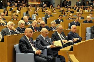 Il Presidente Giorgio Napolitano in un momento della presentazione del volume &quot;Dallo scranno più alto. Discorsi parlamentari di insediamento dei Presidenti della Camera dei deputati (1861-2008)&quot;