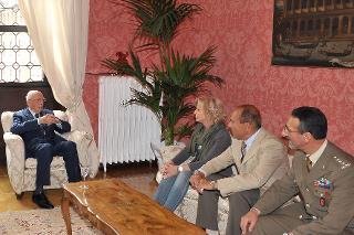 Il Presidente Giorgio Napolitano con i familiari del Caporal Maggiore Matteo Miotto, caduto in Afghanistan il 31 dicembre 2010