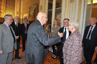 Il Presidente Giorgio Napolitano nel corso dell'incontro con una delegazione di organizzatori e curatori della mostra &quot;1861-2011. L'Italia dei Libri&quot;