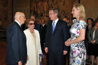 Il Presidente Giorgio Napolitano con il Presidente della Repubblica Federale di Germania Christian Wulff e consorti