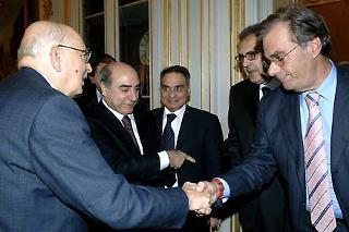 Il Presidente Giorgio Napolitano con l'On. Agazio Loiero, Presidente della Giunta Regionale della Calabria e alcuni componenti dell'Ufficio di Presidenza del Consiglio Regionale