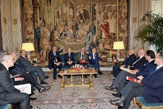 Il Presidente Giorgio Napolitano nel corso dell'incontro con una delegazione del Comitato promotore delle celebrazioni per i 120 anni della rivista &quot;Critica Sociale&quot;