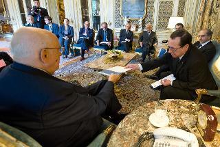 Il Presidente Giorgio Napolitano nel corso dell'incontro con Marco Mancini, Presidente della Conferenza dei Rettori delle Università Italiane e i componenti la Giunta CRUI