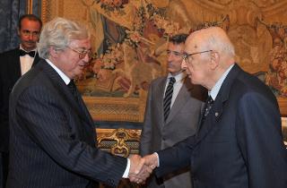 Il Presidente Giorgio Napolitano con Einar Marensius Bull, Ambasciatore del Regno di Norvegia, durante l'incontro al Quirinale.