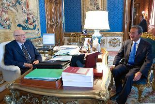 Il Presidente Giorgio Napolitano durante l'incontro con il Presidente della Camera dei deputati Gianfranco Fini