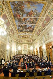 La Sala d'Ercole di Palazzo dei Normanni in occasione della cerimonia commemorativa, alla presenza del Presidente Giorgio Napolitano, del centenario della nascita di Giuseppe La Loggia