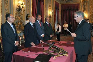Il Presidente Giorgio Napolitano durante la cerimonia di giuramento del Giudice Costituzionale Aldo Carosi