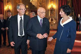 Il Presidente Giorgio Napolitano con i nuovi Giudici della Corte costituzionale, Prof. Aldo Carosi e Prof.ssa Marta Cartabia
