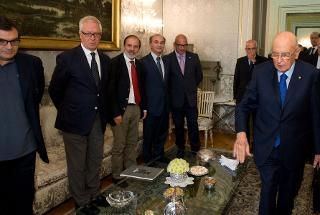 Il Presidente Giorgio Napolitano nel corso dell'incontro in Prefettura con una rappresentanza di sindacati di lavoratori dello stabilimento Alenia di Napoli